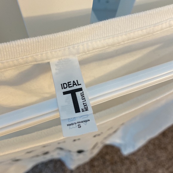 Women’s t shirt - Picture 3 of 3